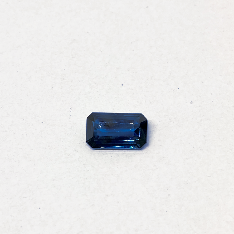 Blue Sapphire (3.02 ct)