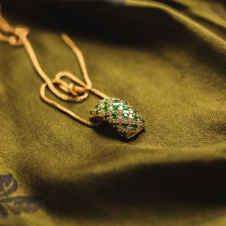 Gold Necklace with Emeralds and Diamonds