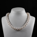 Load image into Gallery viewer, Natural Pearl Necklace
