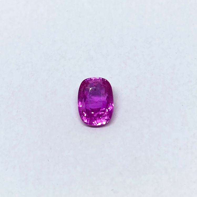 Saphir rose (2,16 ct)