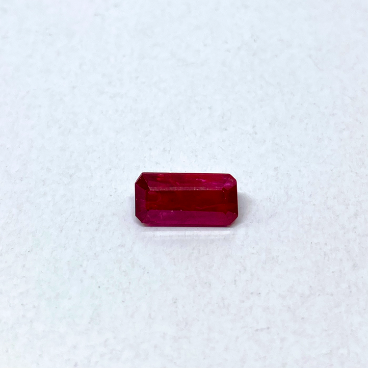 Ruby (2.70 ct)