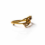 Load image into Gallery viewer, 18kt Yellow Diamond Gold ring with 6 Diamonds
