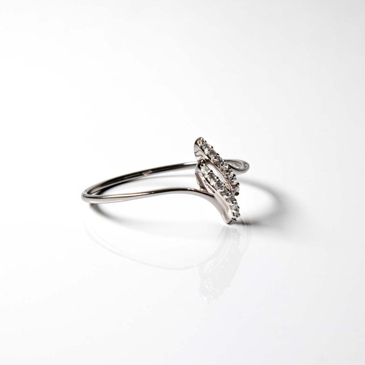 Diamond Ring - 18k White Gold, 14 diamonds