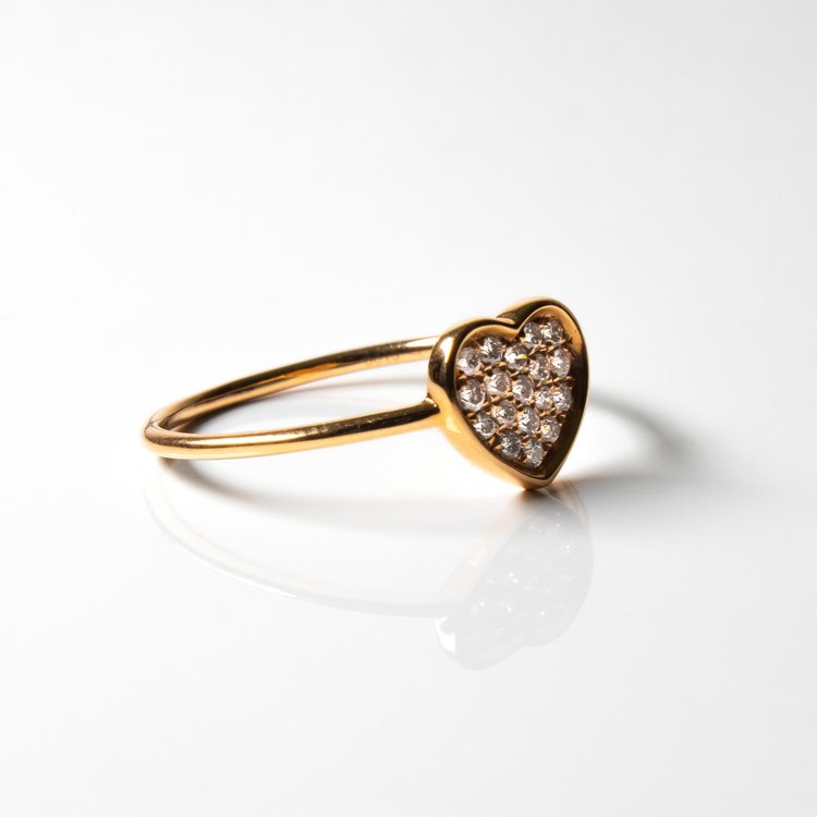 Gorgeous Heart-Shaped Rose Gold Diamond Ring