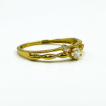 Load image into Gallery viewer, Sparkling Elegance : 18kt Yellow Gold Diamond Ring
