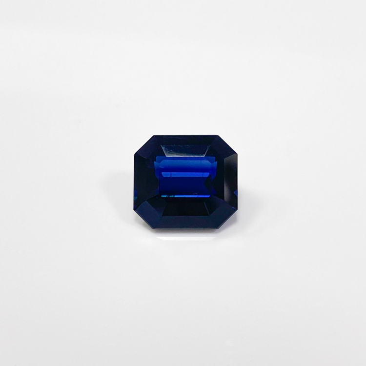 Saphir bleu naturel (9,11 ct) non chauffé