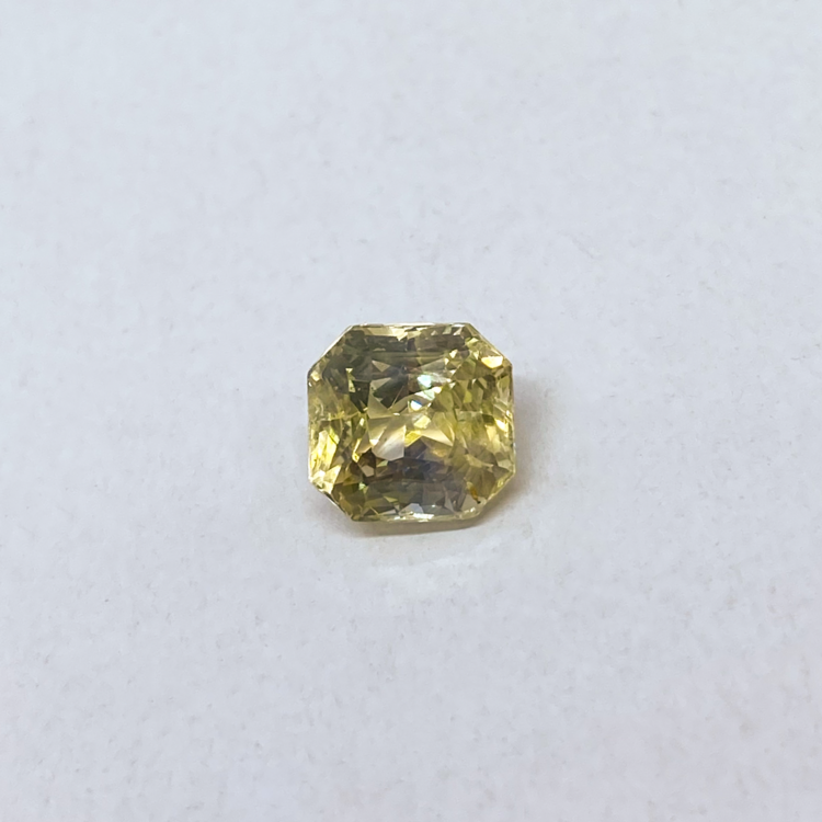 Yellow Sapphire (5.59 ct) Unheated